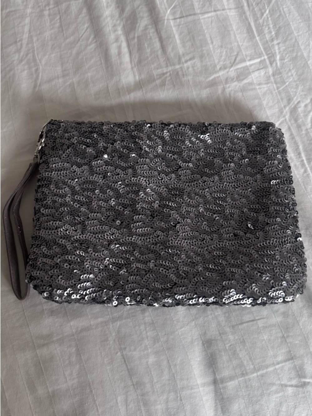 Sequin Wristlet Clutch Bag - Silver